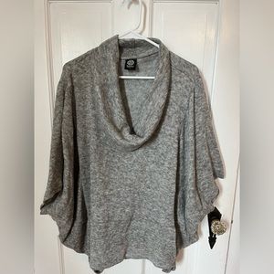 Boutique poncho